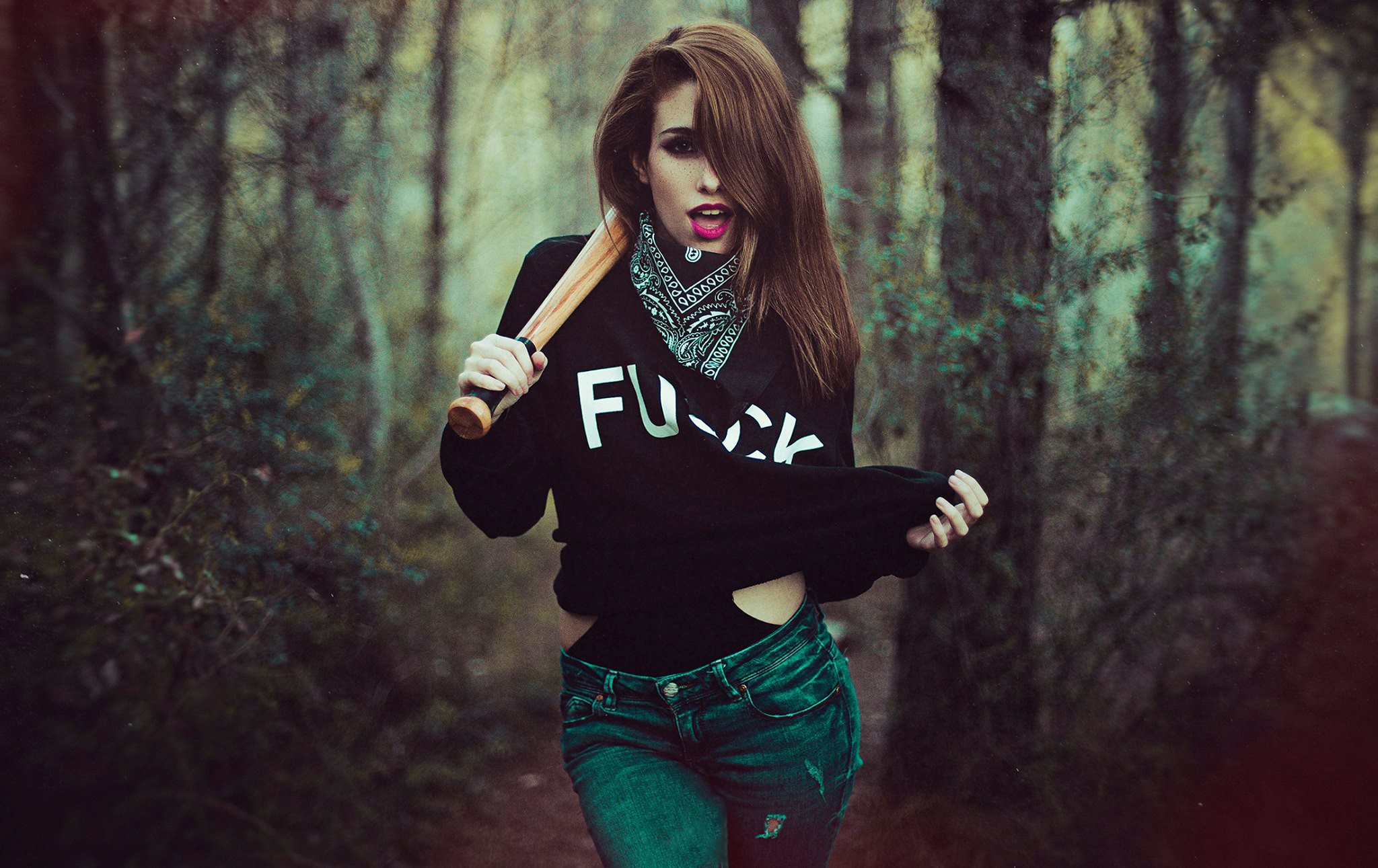 Take a pause and enjoy Sassy girls — streaming from Muscat