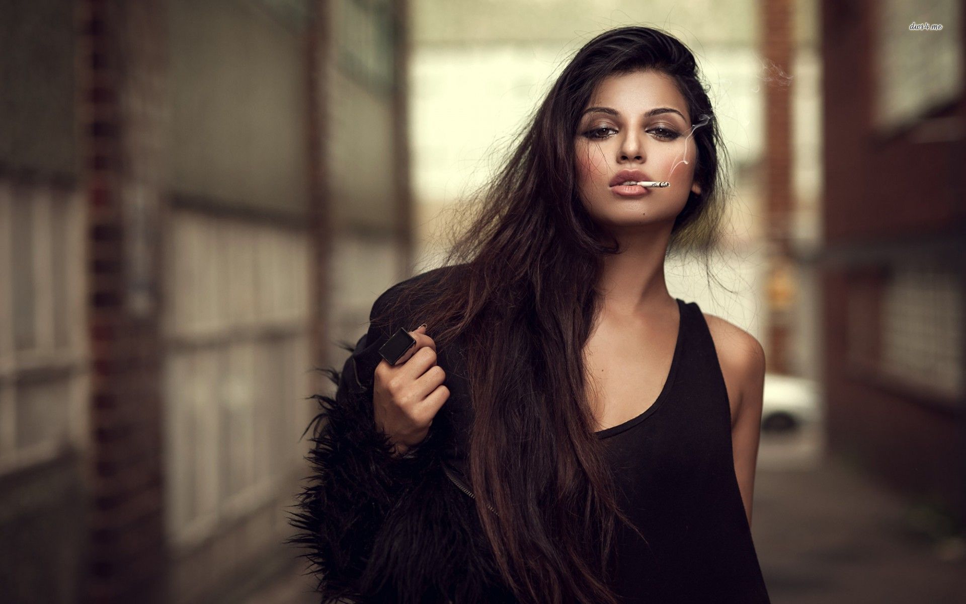 A playful frame from Sassy girls — online in Muscat