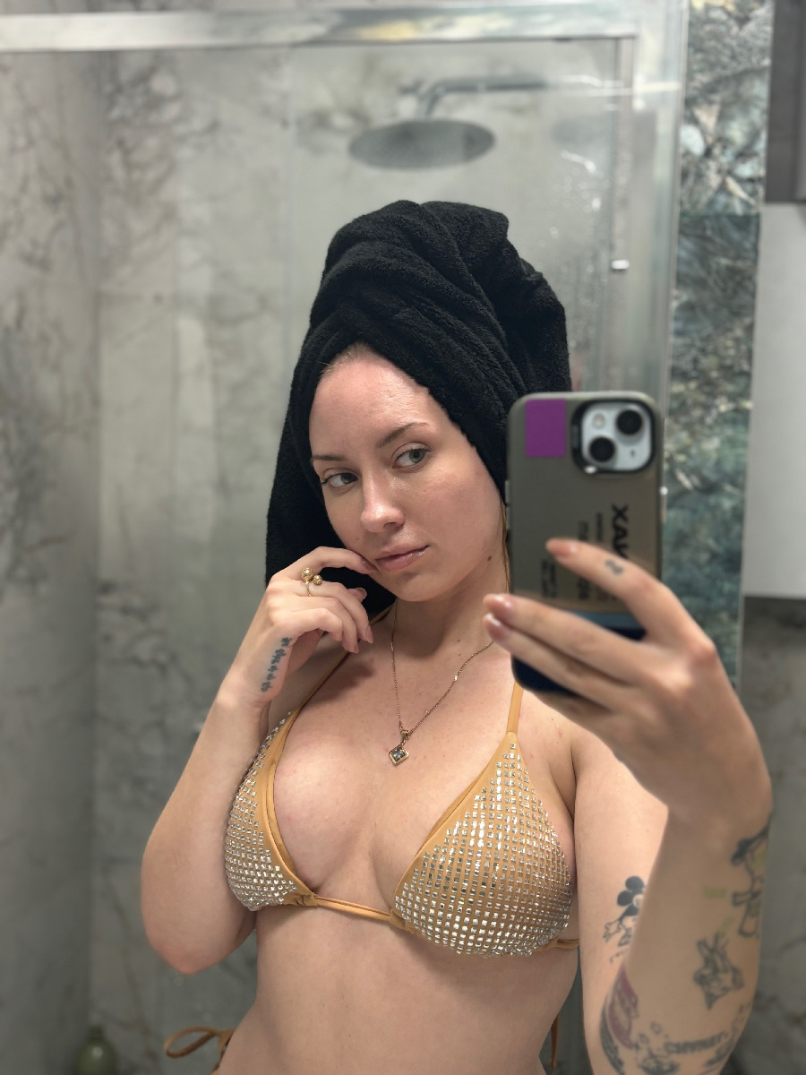 Nude girl KateV in Muscat