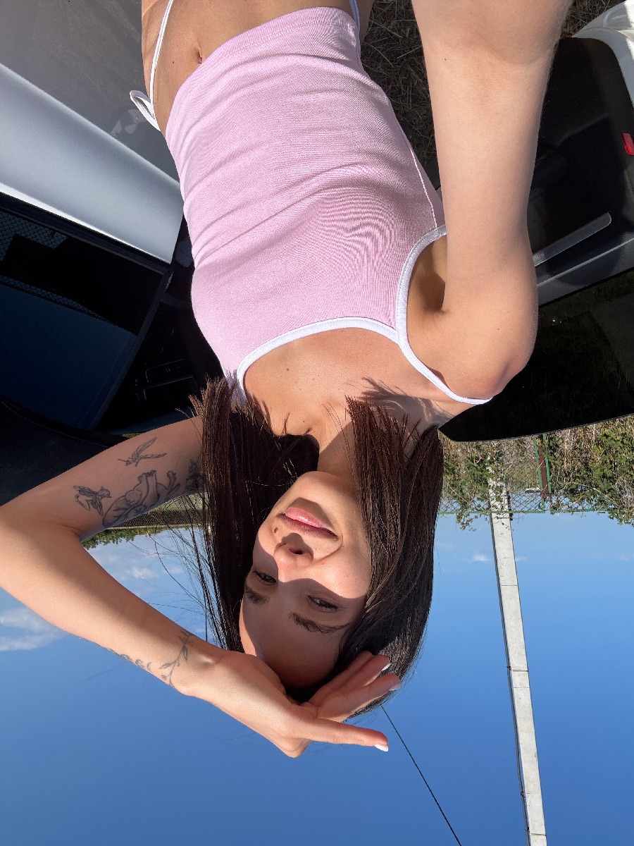 Sexy model Tina in Muscat